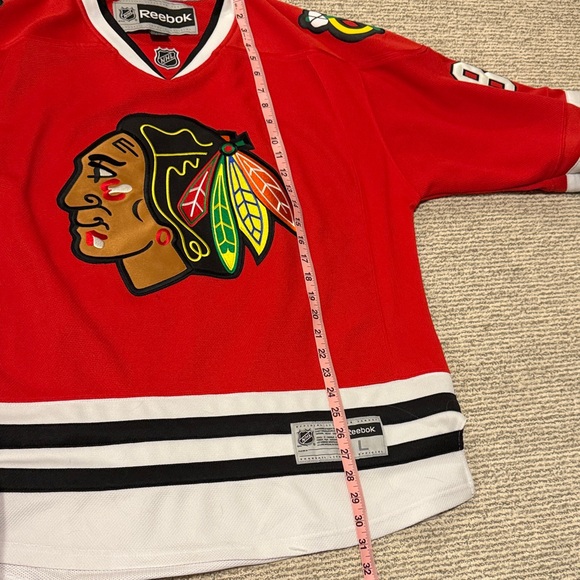 Reebok Patrick Kane Blackhawks Hockey Jersey - Picture 7 of 7